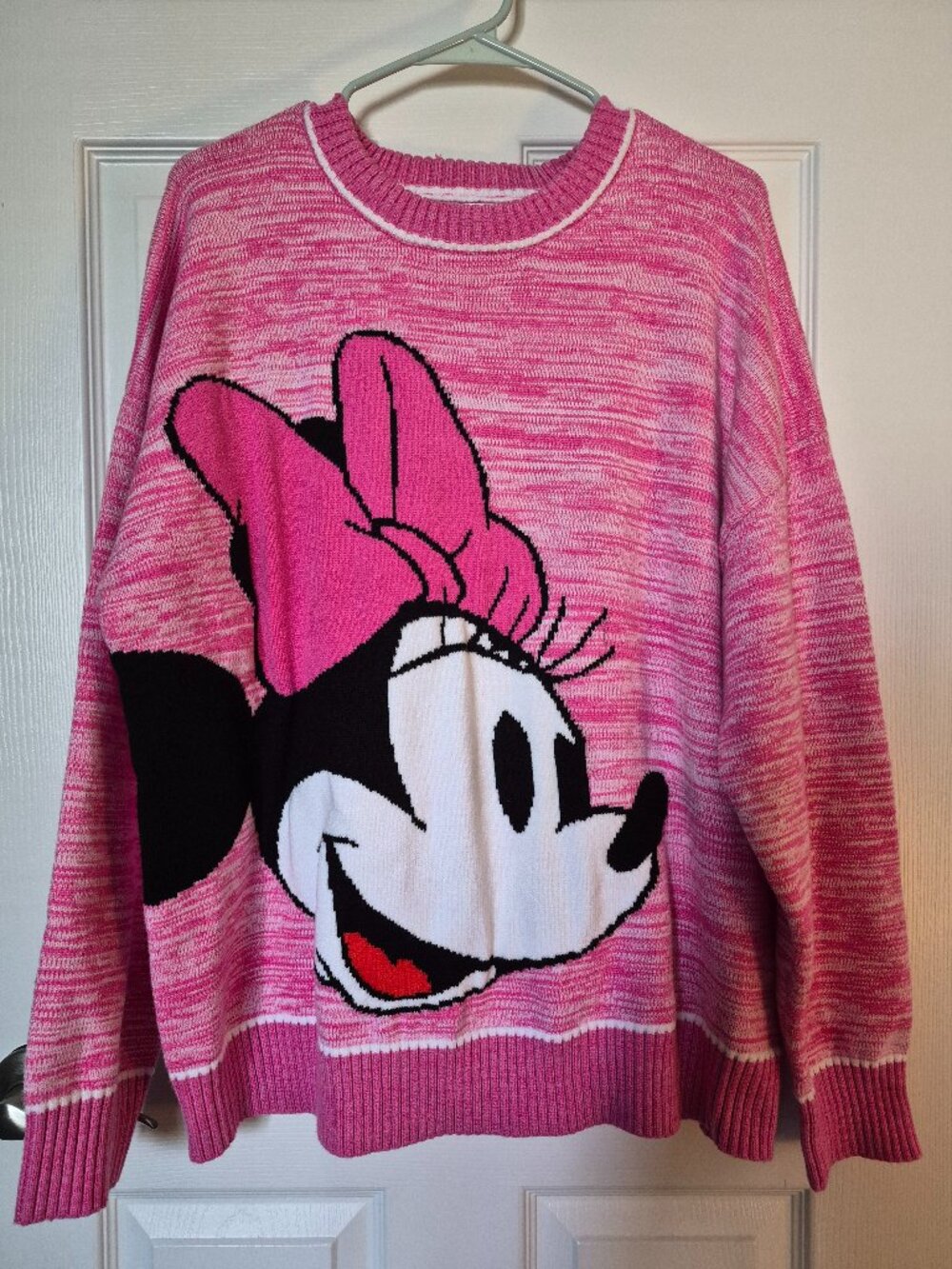 Disney Minnie Mouse women's Oversize Pink Sweater Size M